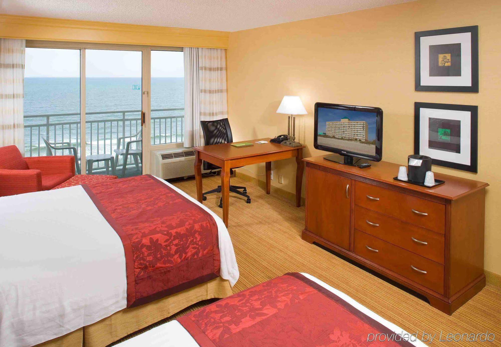 Courtyard Carolina Beach Oceanfront Exterior photo